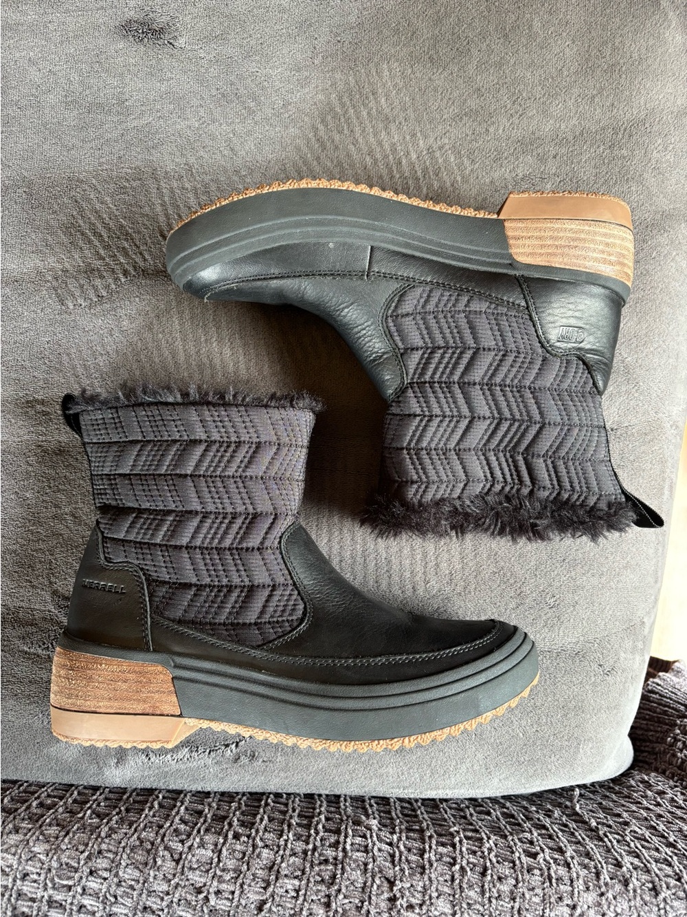 Merrell Women’s Haven Bluff Polar Waterproof Boots, Size 6, Brand New